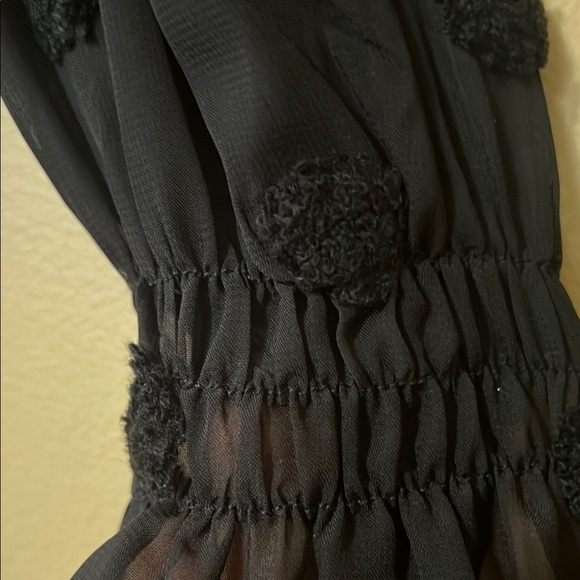 Blu pepper Black Ruffled 3/4 Sleeve Blouse - Picture 4 of 16